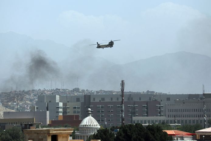 A US military helicopter flies over the US Embassy in Kabul to evacuate personnel.  picture from yesterday.