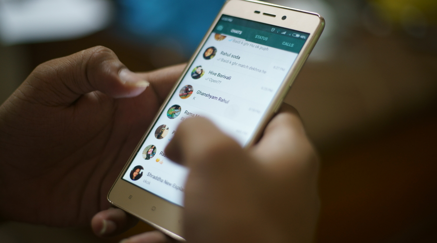 Does WhatsApp take up a lot of space on your phone?  Then try this trick