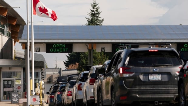 U.S. senators urge Pita to lift border closures with Canada