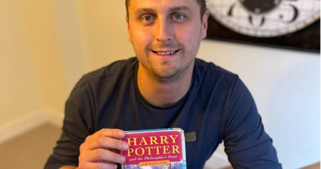 A rare first edition of the Harry Potter book sold for around 33,000 euros by ... Harry Potter |  The best thing on the web