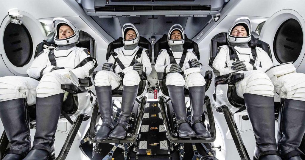 Astronauts can go "dry" in space;  fixed toilet |  Abroad