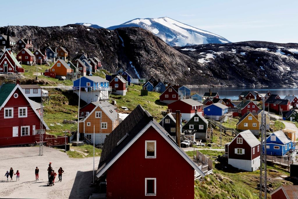 The European Commission opens its office in Greenland