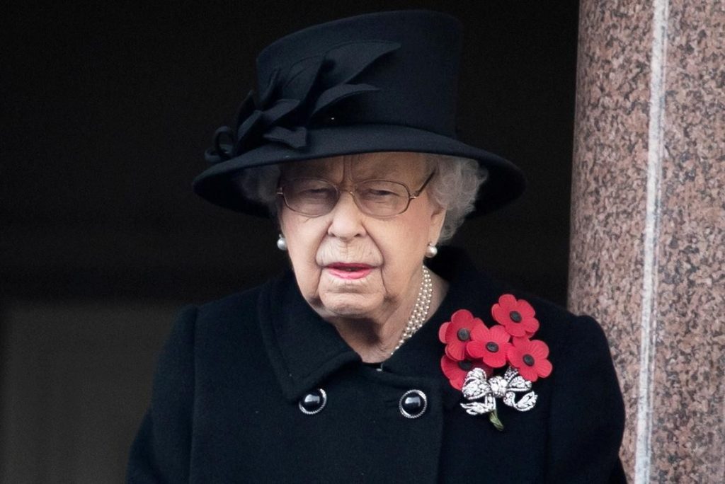 The Queen should return on Sunday's remembrance at the last minute...