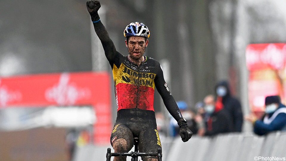Van Aert is the best mud demon in Dendermonde, while Van der Poel is second in the comeback |  cyclocross world cup 2021