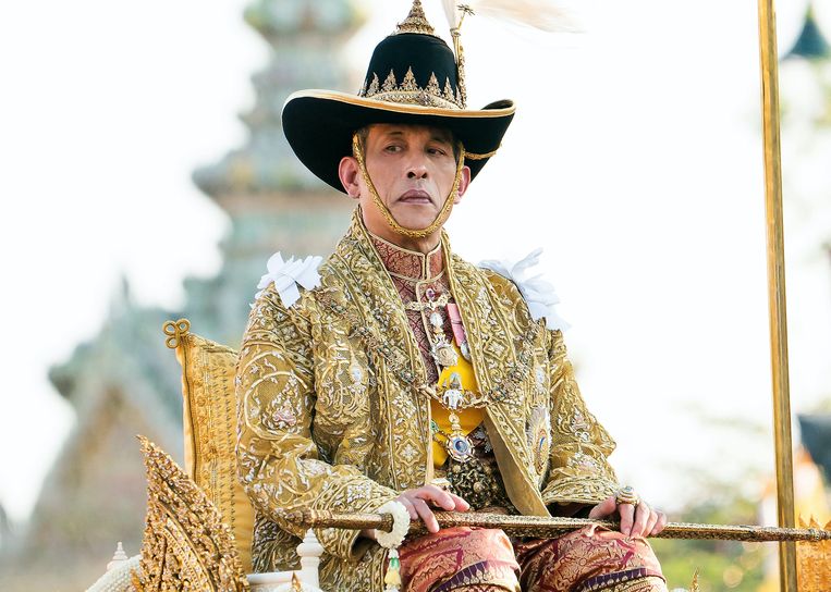 30 Poodles, 250 servants, and a Hilton hotel for rent: Controversial Thai king returns to Germany