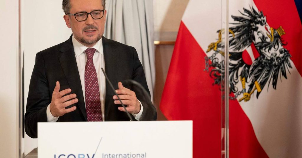 Austrian Chancellor Alexander Schallenberg resigns after a month and a half |  Abroad