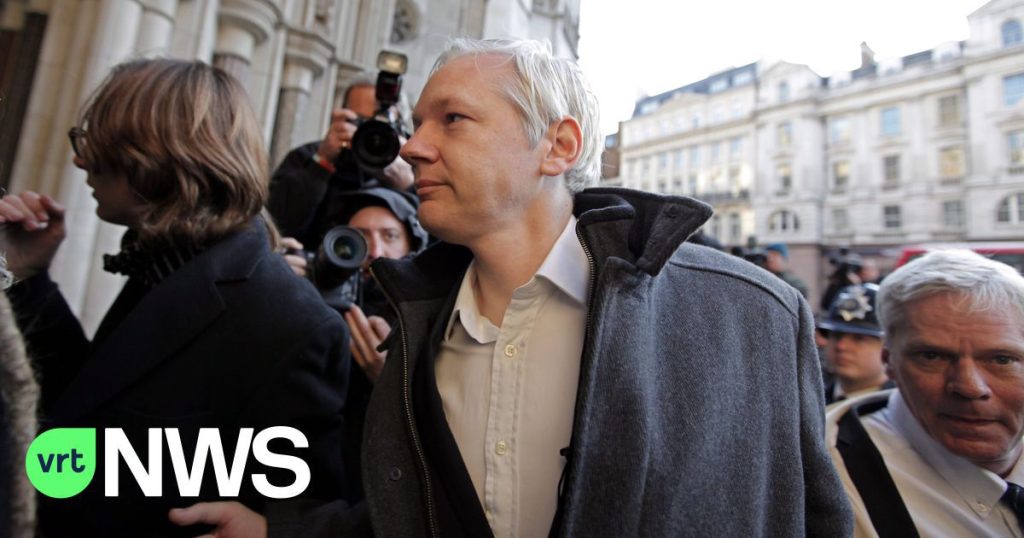 British judge rules WikiLeaks founder Julian Assange could be extradited to US