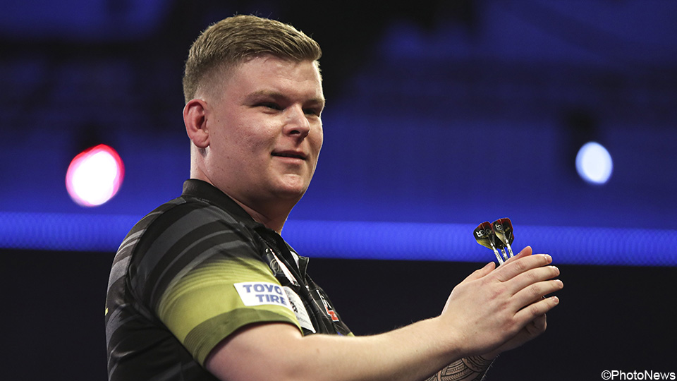 De Decker delivers 9 Rab, but goes to the second round of the Darts World Cup |  darts