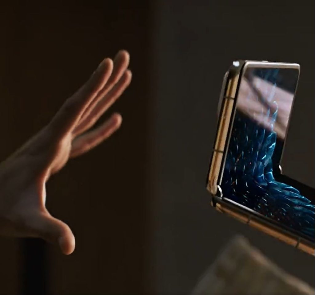 Oppo is following the path of foldable smartphones