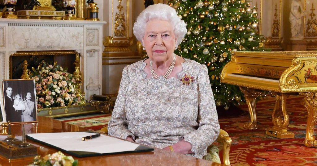Queen Elizabeth cancels traditional Christmas lunch with family |  Property