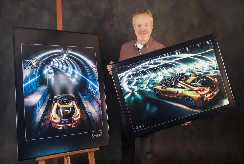 Photographer Sven Van Roy sent two photos for WPC: 'Area 51' and 'Vortex'.  The photo he holds is a winning photo. 