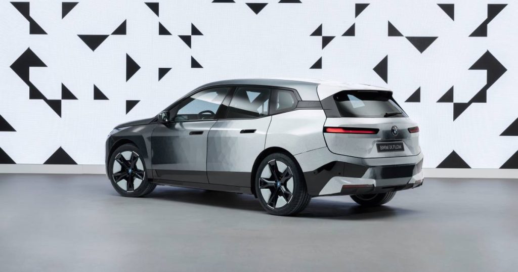 BMW brings e-ink paint to life: a different color or pattern at any time |  Leadership