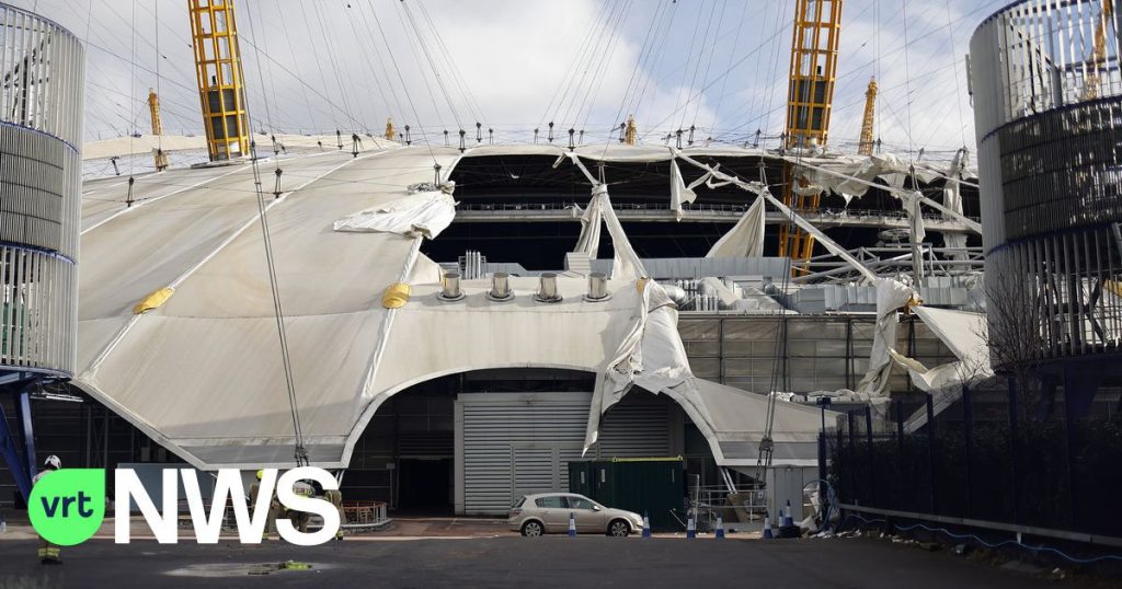 Storm moves over Western Europe: deaths in Ireland, UK and Netherlands, roof of London's Millennium Dome torn