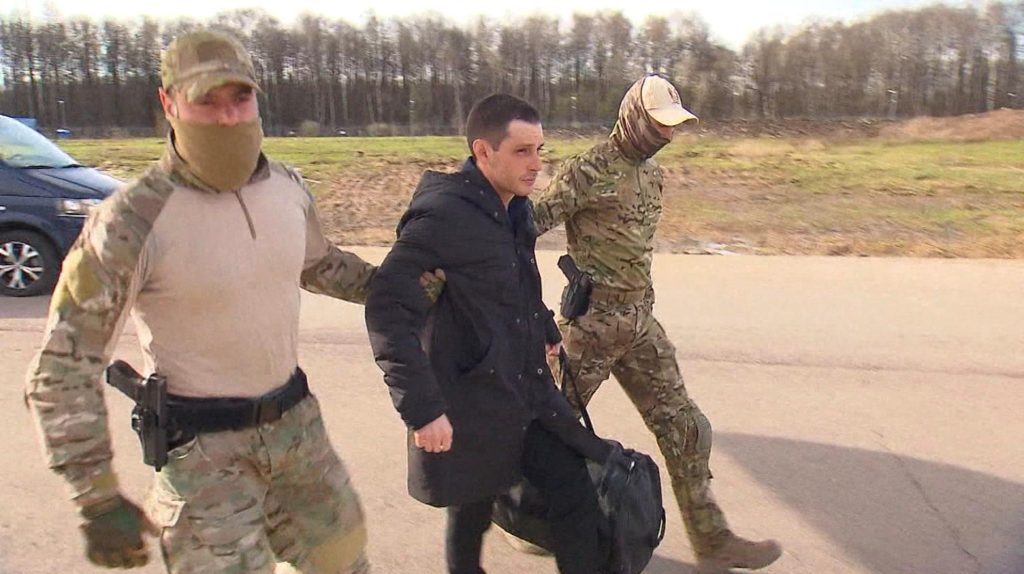 New prisoner transfer between Moscow and Washington: US Marine transferred to Russian pilot