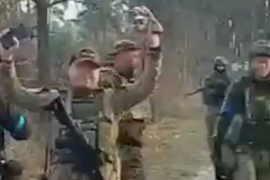 The New York Times Verifies Video of Ukrainian Soldiers Shooting Russian POWs