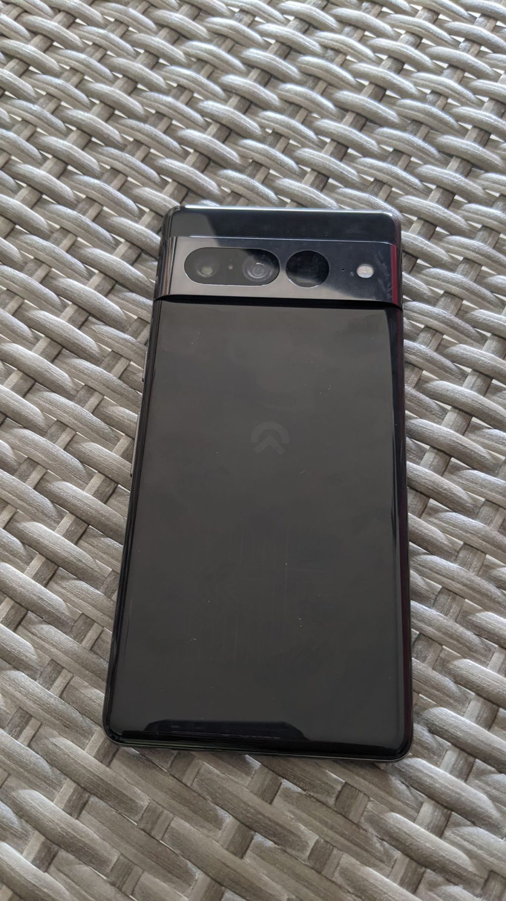 Alleged Google Pixel 7 Pro prototype appears on reddit