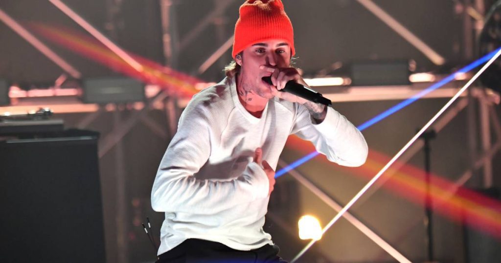 Justin Bieber postpones his world tour a few hours before the start: Singer suffering from Lyme disease Music