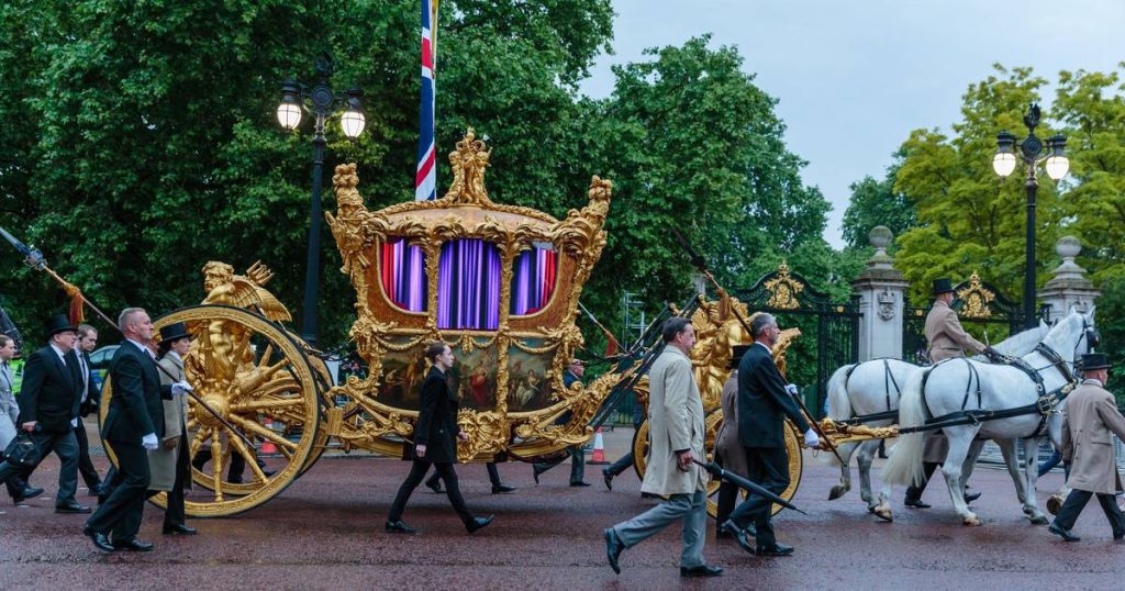 Taken from a fairy tale: The story of the 260-year-old queen's chariot |  Property