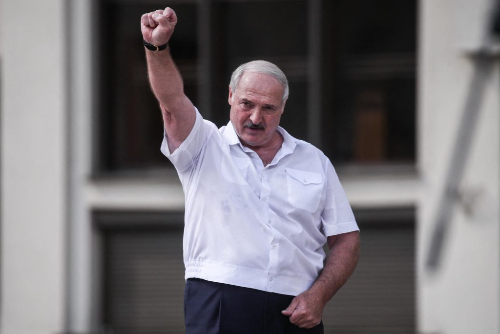 Belarusian President Lukashenko accuses Ukraine of launching missile attacks and threatens to attack "decision-making centers" in Western countries