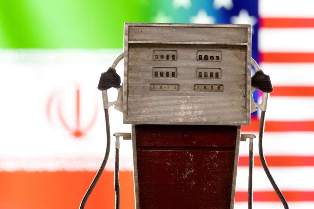 The US has imposed sanctions against a network that sells Iranian oil