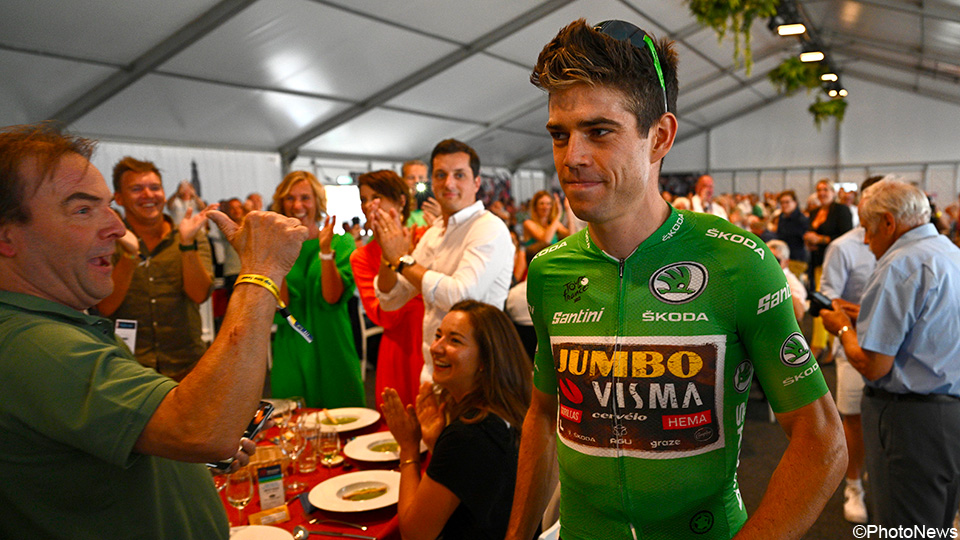 LIVE: Herentals turn green for Wout van Aert: 'It's like coming home' |  Cycling