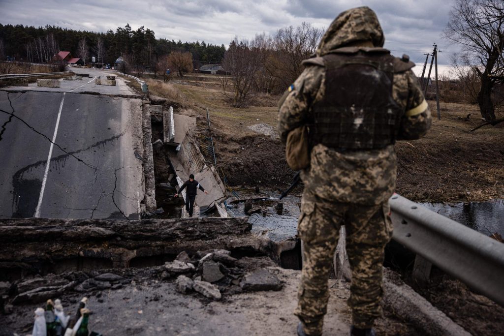 Russia forces Ukrainian prisoners to fight at the front