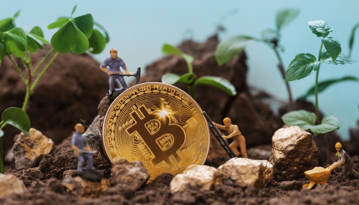 Bitcoin breekt eindelijk $22.000, maar miners lijken te capituleren