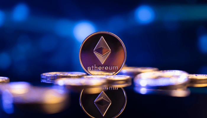 Ethereum stijgt keihard, crypto markt terug boven $1 biljoen