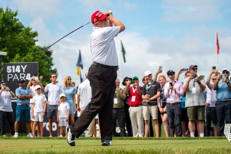 Ivana Trump buried on Donald Trump golf course: 'triple tax evasion'
