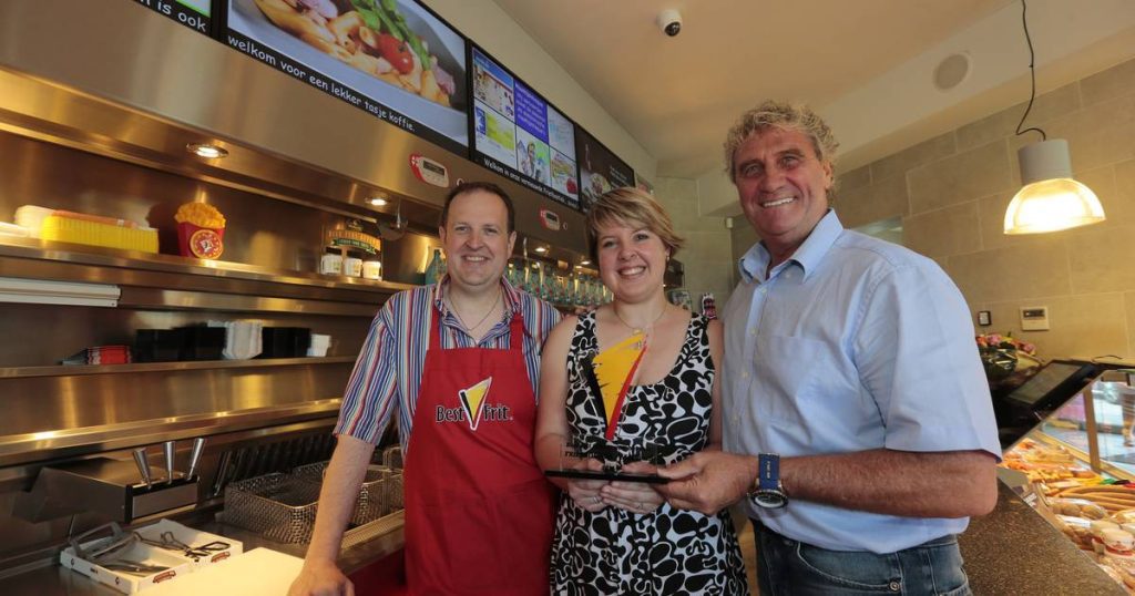 Nearly three hundred chip shop owners have been recognized as "Recognized Fritarian Experts" |  interior