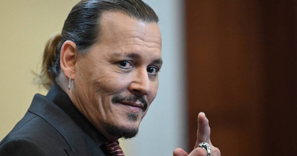 'Thank you for your generosity': Johnny Depp donates $800,000 to a chain of charities |  Famous People