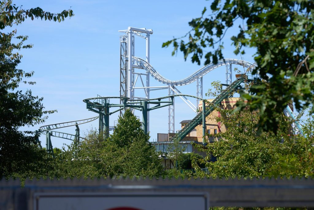 Ilonka, 57, dies after falling from a German roller coaster: daughter tried to catch her, husband saw everything happen