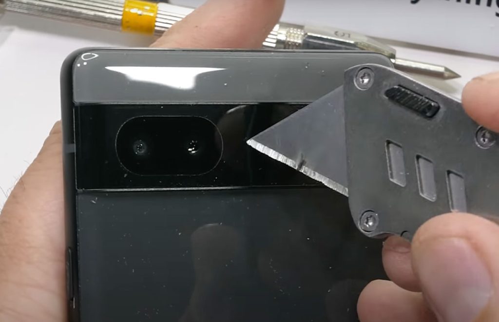 Google Pixel 6a scratches are strong on all sides