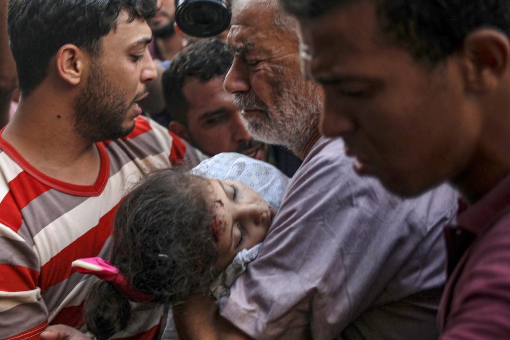 Israel resumes attacks on Gaza Strip after several deaths in the first attack, at least 15 dead