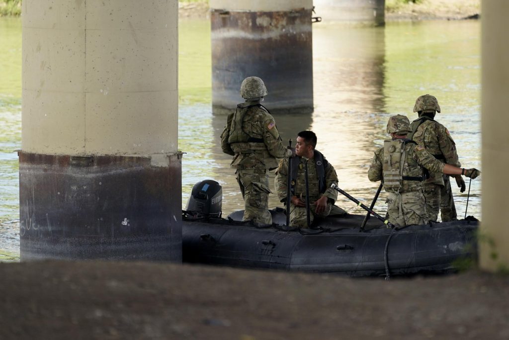 8 migrants drowned trying to cross the US-Mexico border