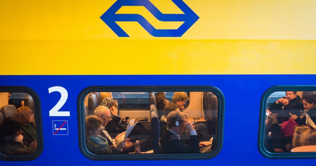 A train with hundreds of passengers derailed in Dutch Limburg |  Abroad