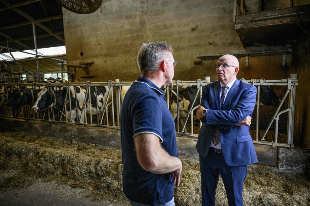 Dutch Agriculture Minister Stagware resigns