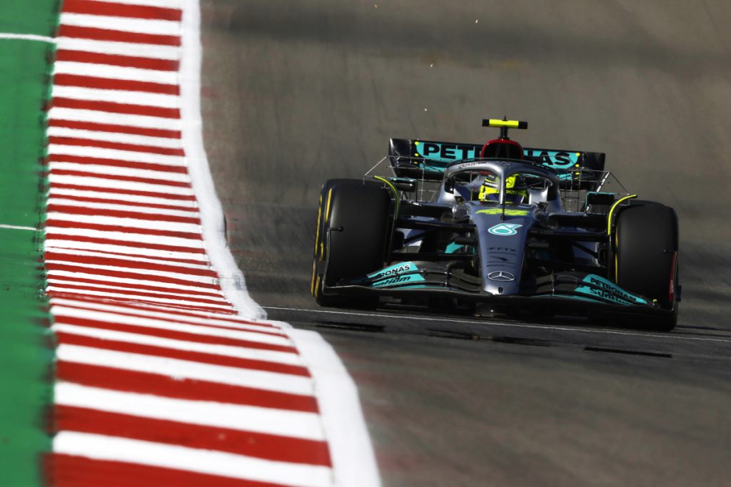 F1 GP United States: Mercedes comes with new front wing