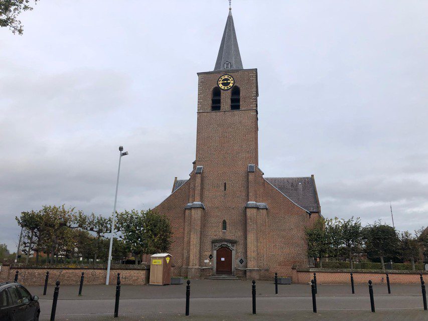 The Sint-Bavokerk Hotel in Oud-Turnhout kept its doors closed on Monday. 
