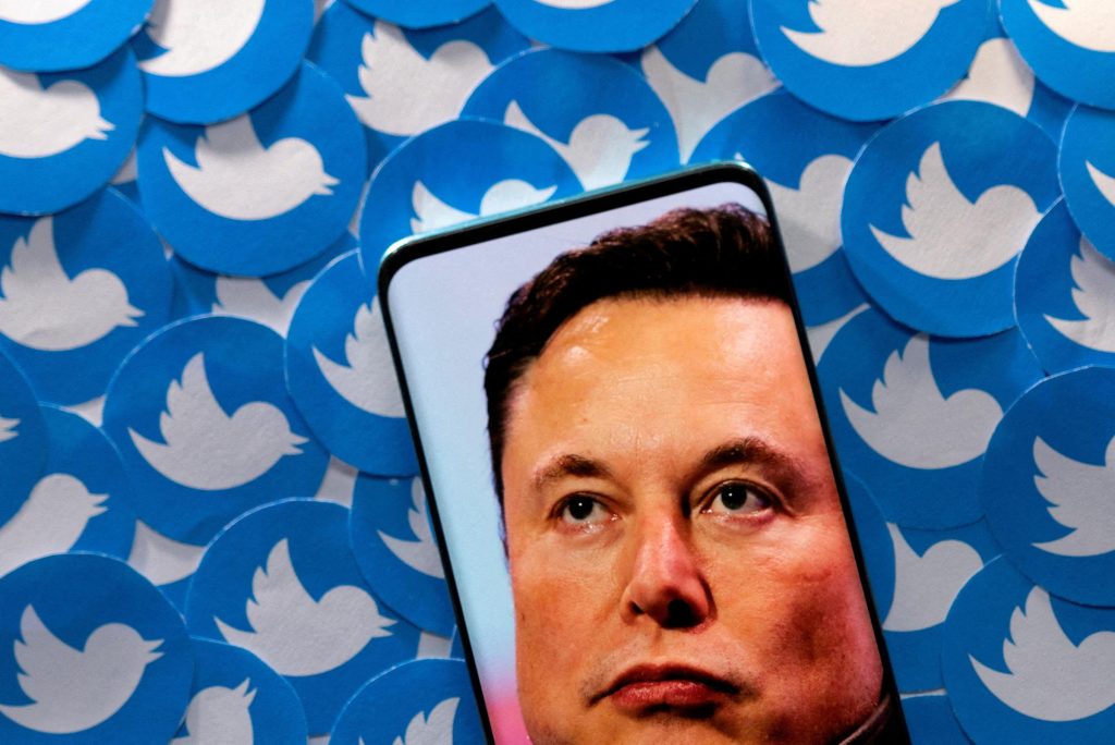 Elon Musk bans people impersonating him on Twitter
