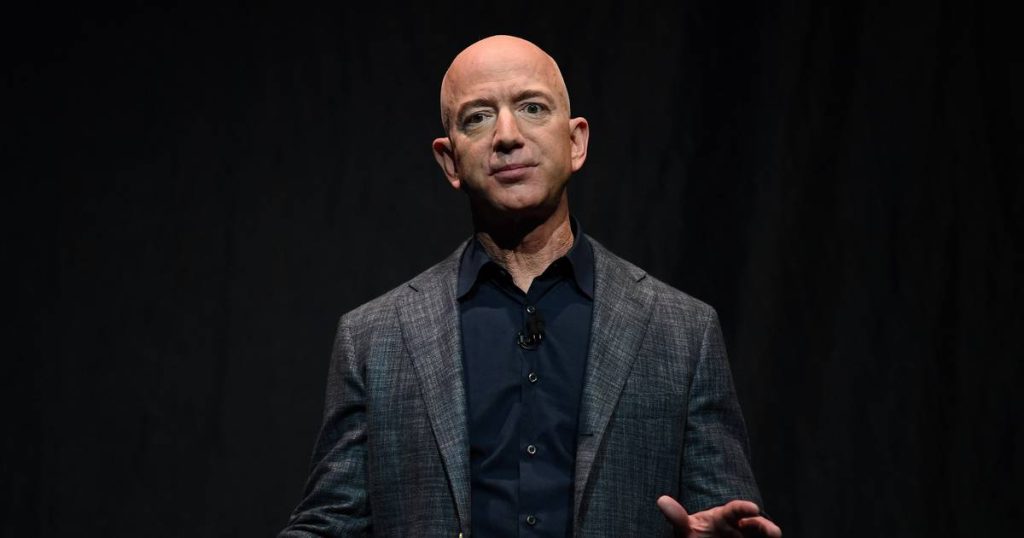 Jeff Bezos plans to donate most of his capital to charity |  Abroad