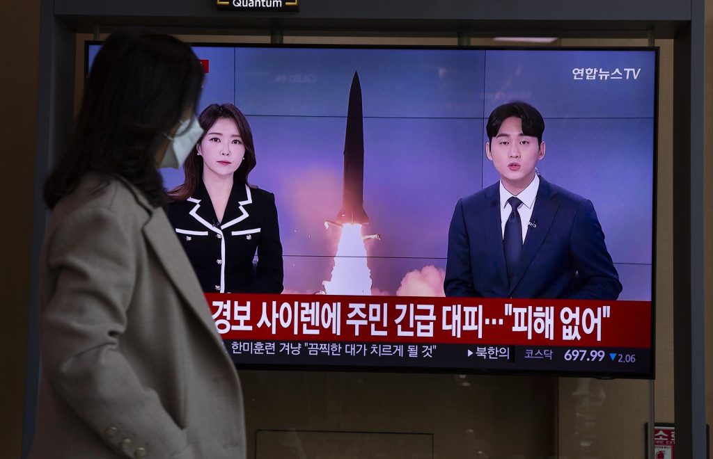 North Korea launches "surface-to-air missiles" again |  Standard