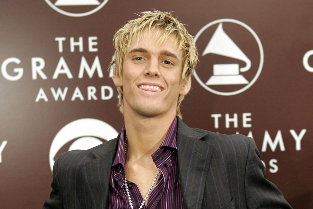 Singer Aaron Carter dies at the age of 34