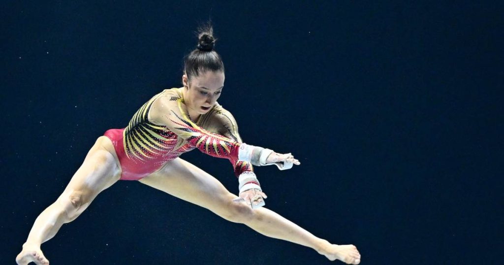 World Cup turns straight.  What can Nina Druel do in the final on uneven bars?  |  More sports