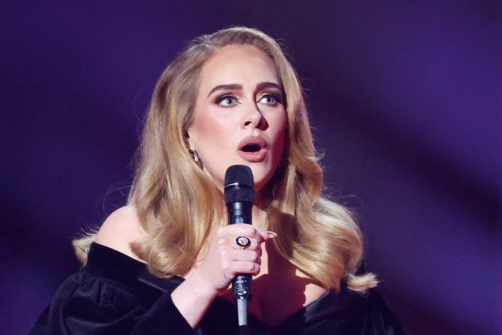 Adele candid about difficult post-divorce period: 'Going to a therapist five times a day helped me out'
